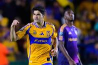 Avanzan felinos a semifinales Avanzan felinos a semifinales
