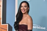 Katy Perry se prepara para la misión espacial Blue Origin Katy Perry se prepara para la misión espacial Blue Origin