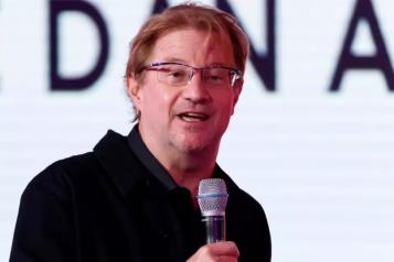 Celebran ONGs y colectivos extradición de Andrés Roemer