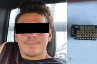 Detienen a hombre que porta rifle Detienen a hombre que porta rifle