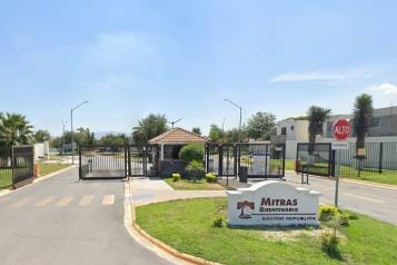 Balean a guardia de colonia privada