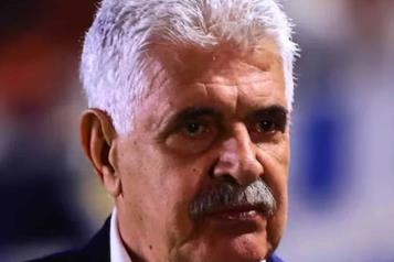 Defiende Tuca a Guido Pizarro