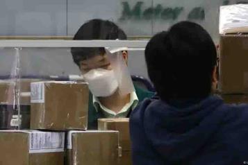 Hong Kong suspende los envíos postales a Estados Unidos