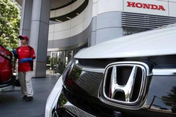 Desmiente Ebrard salida de Honda; seguirá en México