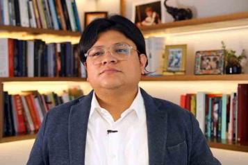 Arremete Gibrán Ramírez contra prohibición de corridos