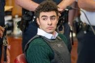 Acusan a Mangione por asesinato; podría enfrentar pena de muerte Acusan a Mangione por asesinato; podría enfrentar pena de muerte