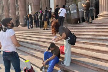 Queda detenido manifestante