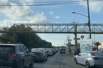 Lucen abarrotadas carreteras de la entidad