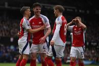 Golea el Arsenal y evita el título del Liverpool Golea el Arsenal y evita el título del Liverpool