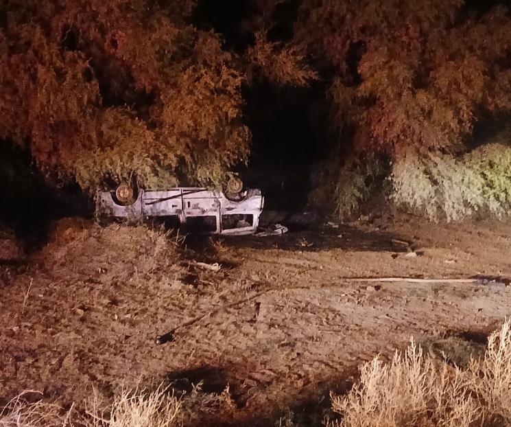 Muere tras incendiarse su camioneta, hay tres lesionados Muere tras incendiarse su camioneta, hay tres lesionados