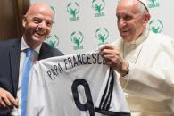 Se consterna Infantino con muerte del Papa Se consterna Infantino con muerte del Papa