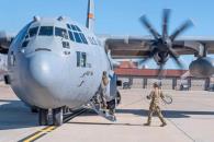 Llegan aviones militares de EU al AIFA