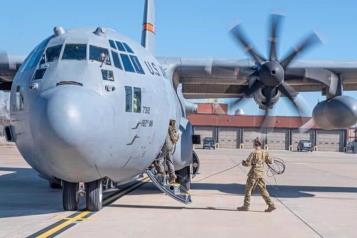 Llegan aviones militares de EU al AIFA