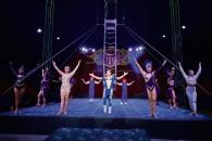 Circo Atayde hace mil malabares para seguir