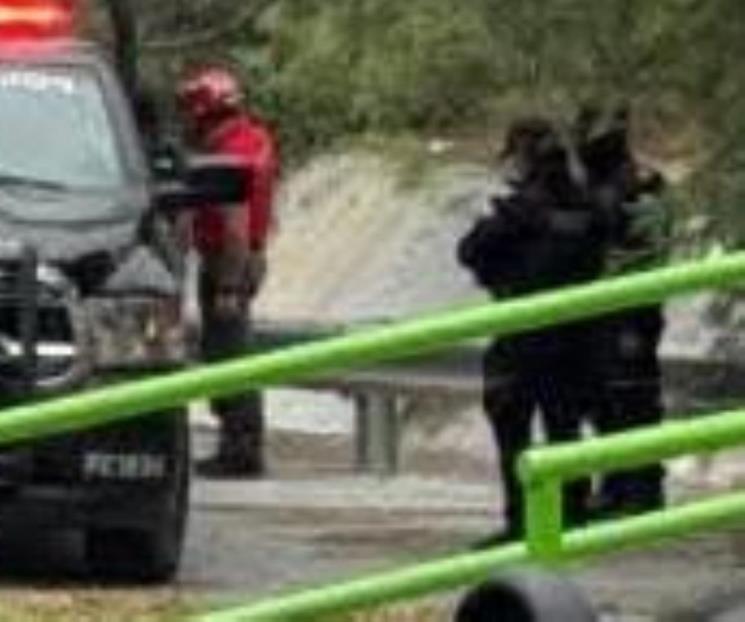 Hallan en canalón a mujer herida Hallan en canalón a mujer herida