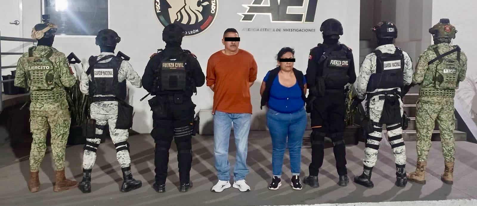 Una pareja armada y con droga, fue detenida por elementos del Grupo de Coordinación Metropolitana, en el municipio de Monterrey.