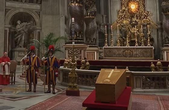 Sellan féretro del Papa Francisco Sellan féretro del Papa Francisco