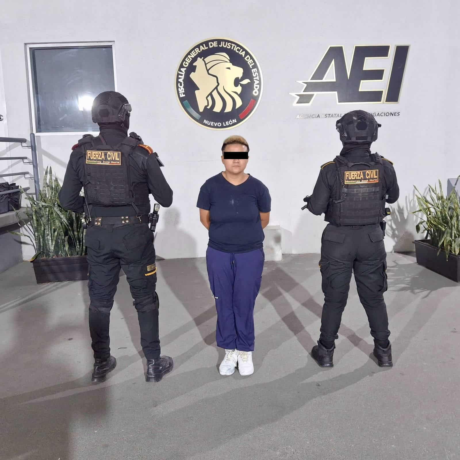 Una mujer presunta vendedora de estupefacientes fue detenida por el Grupo de Coordinación Metropolitana efectuó la aprehensión de una femenina, al poniente de la ciudad.