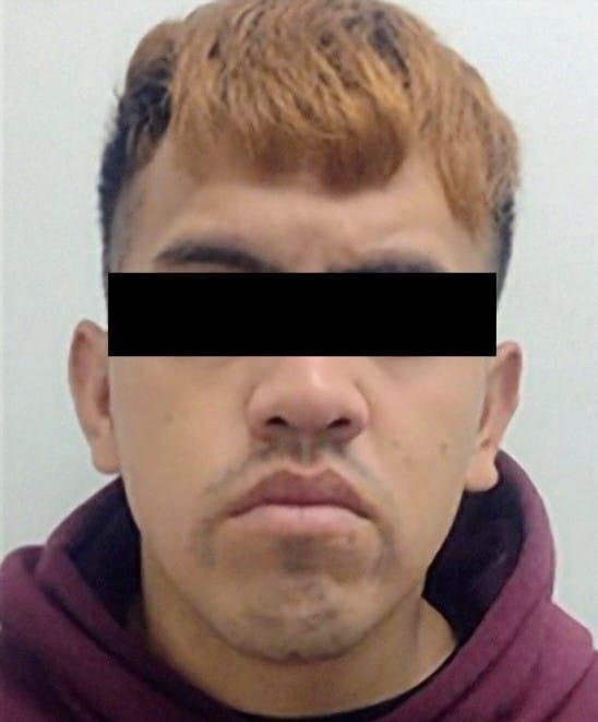 Le notifican orden de aprehensión por homicidio