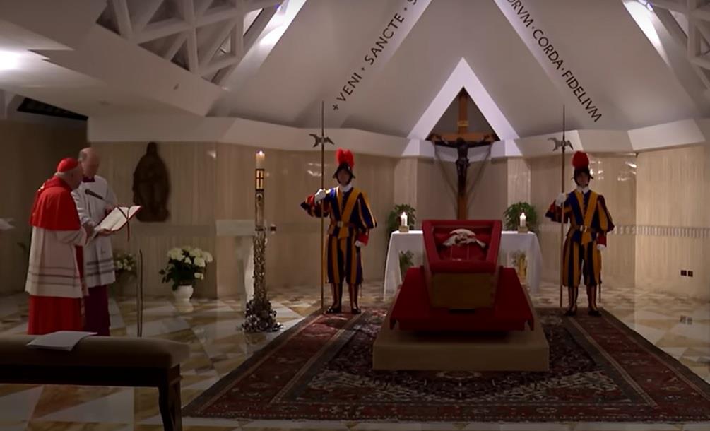 Catafalco papal; por qué Papa pidió no ser utilizado en su funeral Catafalco papal; por qué Papa pidió no ser utilizado en su funeral