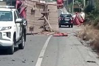 Vuelva tráiler con rollos de acero Vuelva tráiler con rollos de acero