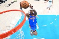 Thunder, cerca de barrer Thunder, cerca de barrer