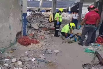 Cae de siete metros al robar metal