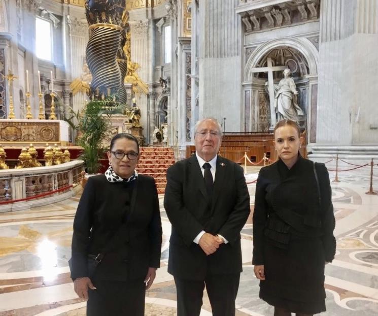 Rosa Icela Rodríguez manda mensaje tras asistir al funeral del papa