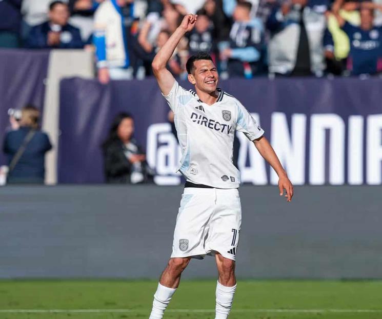Hirving también habla en la cancha