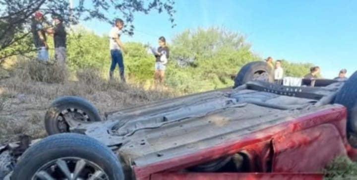 Vuelca auto en General Terán Vuelca auto en General Terán