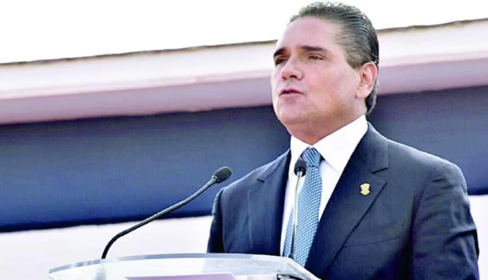 FGR impugna amparo de Silvano Aureoles contra orden de aprehensión