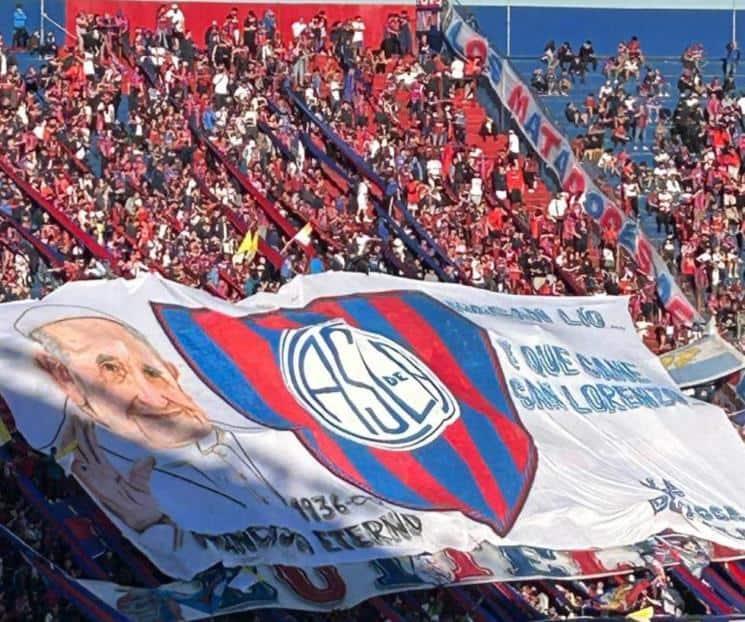 Rinde SL homenaje al Papa
