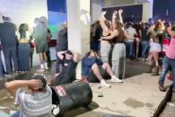 Capturan a más de 100 migrantes en club nocturno de Colorado Capturan a más de 100 migrantes en club nocturno de Colorado