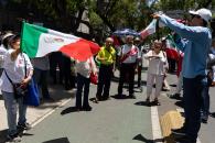 Se manifiestan frente al Senado contra ley de Telecomunicaciones Se manifiestan frente al Senado contra ley de Telecomunicaciones