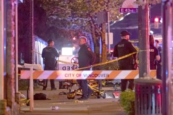 Embiste conductor a multitud en Vancouver; hay muertos y heridos