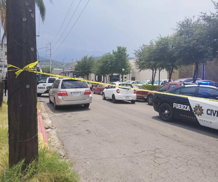 Atacan a balazos a hombre en funeraria Atacan a balazos a hombre en funeraria