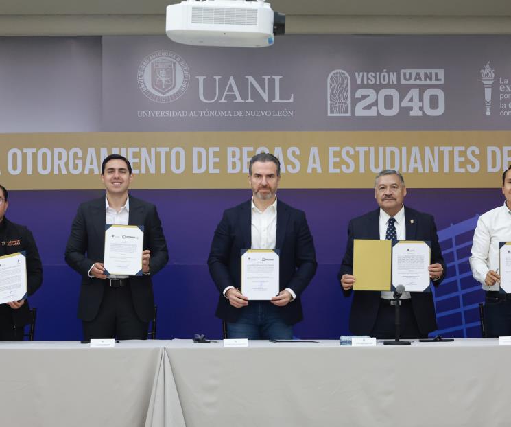 Hacen acuerdo UANL y alcaldes para dar becas Hacen acuerdo UANL y alcaldes para dar becas