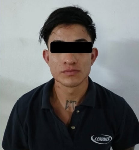 Elementos de la Policía Municipal de Santa Catarina, detuvieron a un hombre presuntamente relacionado con un ataque armado en el que una persona resultó lesionada por arma de fuego.