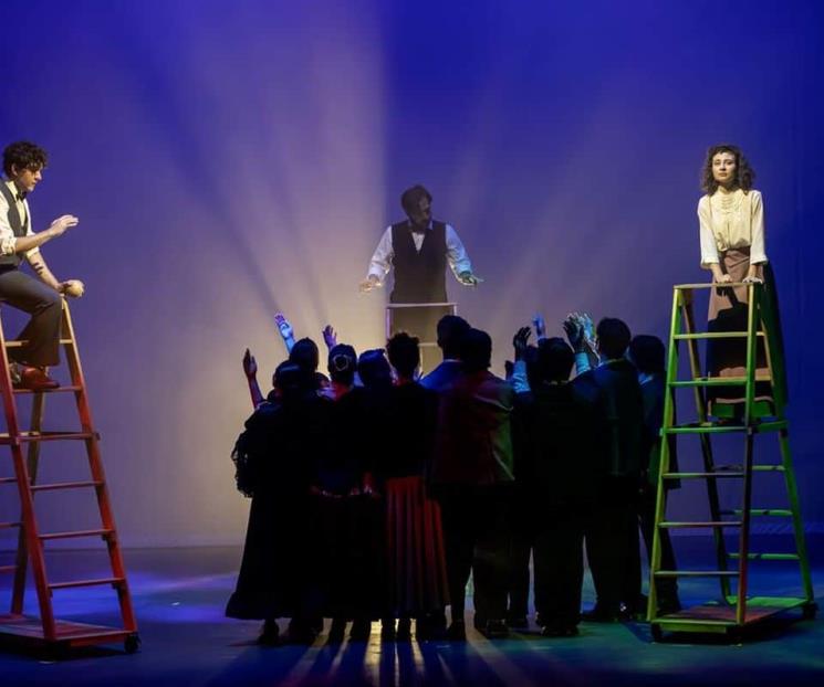 Reflexionan con la magia de Nuestro pueblo en el Teatro UDEM Reflexionan con la magia de Nuestro pueblo en el Teatro UDEM
