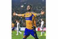 Sánchez Purata, muy cerca de renovar