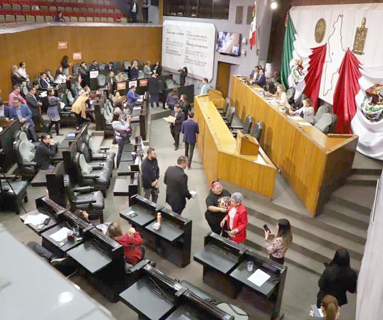 Exigen diputados sanciones para todas las empresas contaminantes Exigen diputados sanciones para todas las empresas contaminantes
