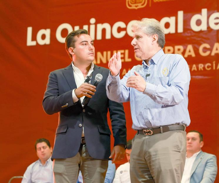 Trabaja AyD en solucionar falta de agua en García Trabaja AyD en solucionar falta de agua en García
