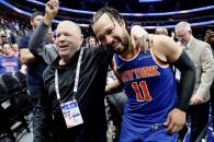 Knicks avanzan en la NBA