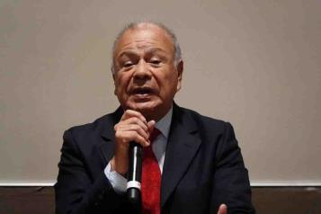 Busca PT consensos para reducir horario