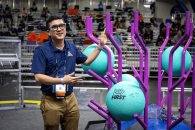 La Wikipedia de FIRST: el joven que encarna el torneo de robótica