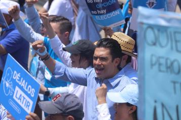 Organizaciones marchan en CDMX contra despenalización del aborto