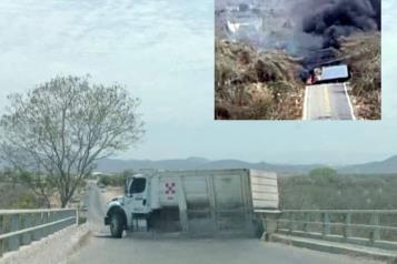 Reportan narcobloqueos en Mazatlán