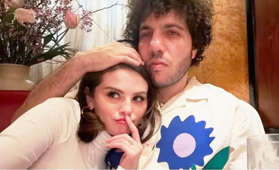 Desmiente Selena Gomez rumor de separación de Benny Blanco Desmiente Selena Gomez rumor de separación de Benny Blanco