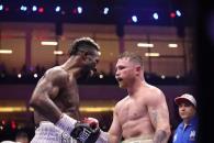 Canelo vence por decisión unánime a William Scull