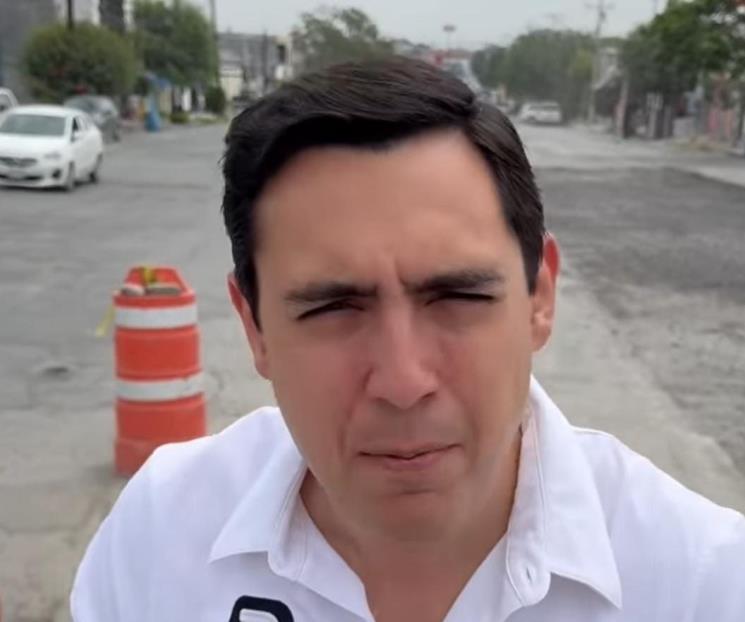 Siguen con labores de reparación de avenidas en Apodaca Siguen con labores de reparación de avenidas en Apodaca